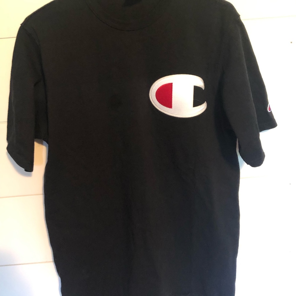 Champion short sleeve shirt